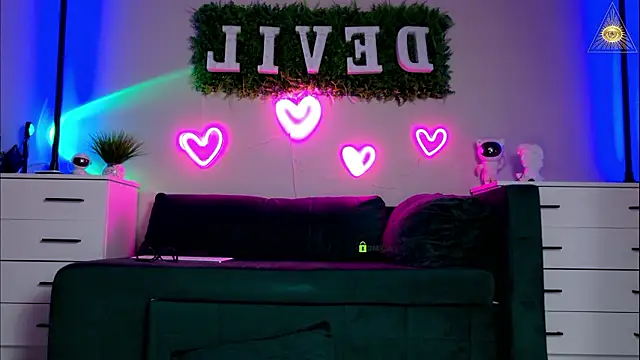 Devvil2222 – Naživo XXX chat