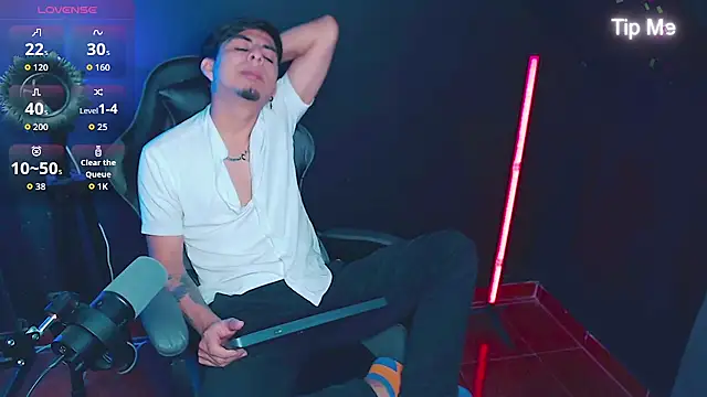 ALPHA_LATINO Live XXX Chat