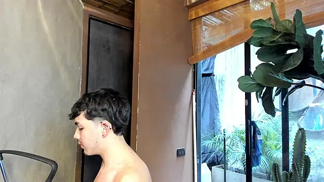 AxelStong Live XXX Chat