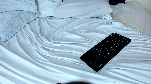 Bella-Bloom's Live XXX Chat