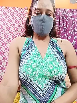 Hotpuja25's Live XXX Chat