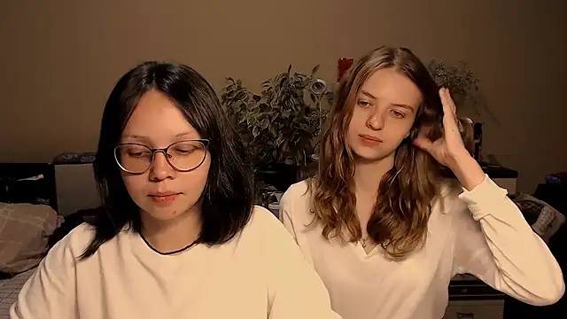 Emi1y_Angel11 Show Webcam