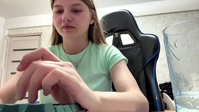 RinaKim_ – Kamerová šou