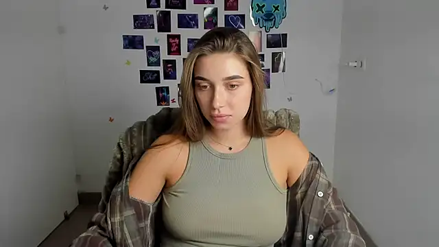 NikaMystic Adlı Modelin Canlı XXX Sohbeti