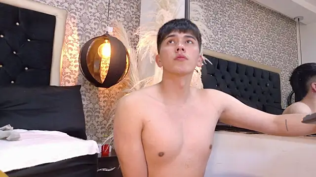 Jaxon__King Adlı Modelin Canlı XXX Sohbeti