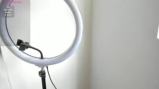 Kylie2211's Live XXX Chat