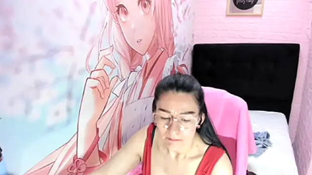 צ'אט XXX בשידור חי של AllysonMilf69