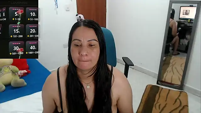 LAURA_Foxht 라이브 XXX 채팅