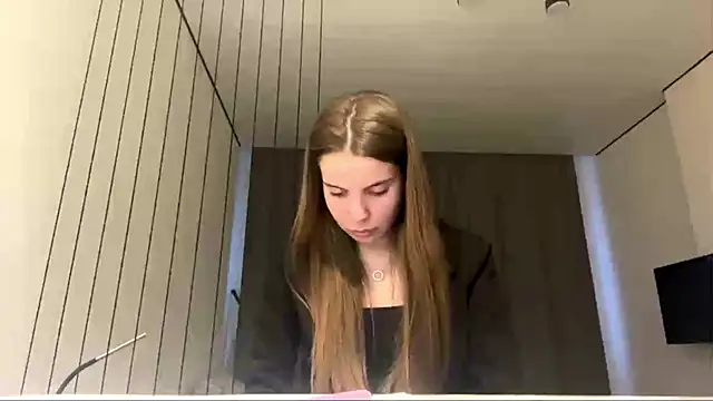 Онлайн чат XXX ManyDozens