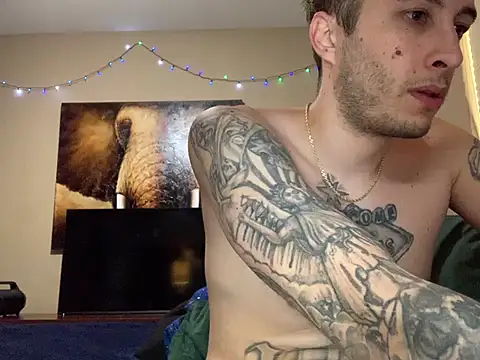JuicyJoshy's Live XXX Chat