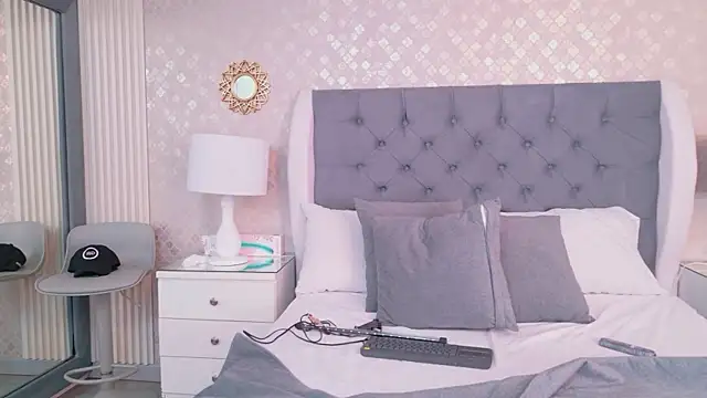 ZoeWilliis 现场XXX聊天