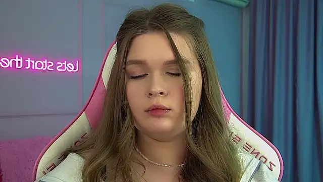 CrystalLyons XXX чат на живо