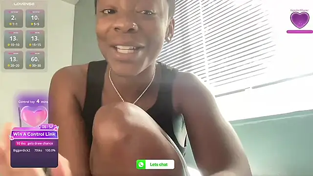 PetiteWet Chat XXX live