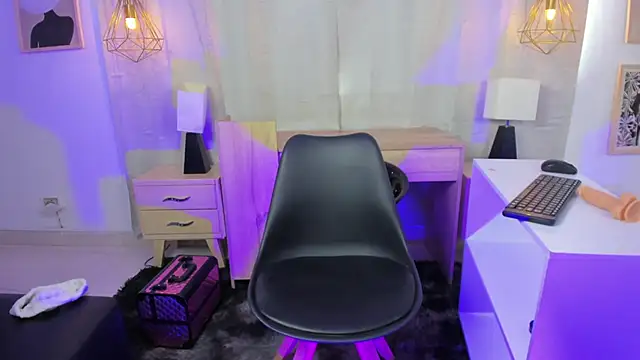 ApsaraVictoria's Live XXX Chat