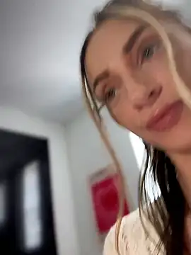 Dallyssxo_'s Live XXX Chat