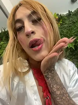 Chat XXX ao vivo de NicolleMonroee