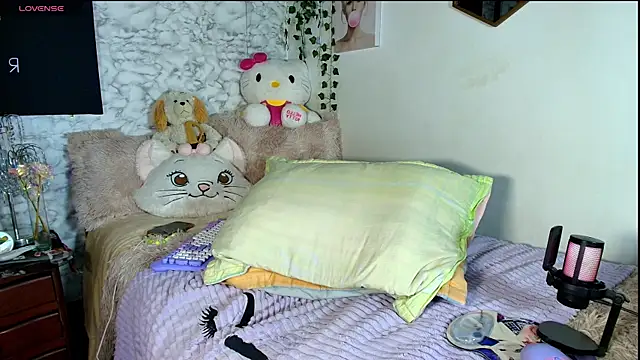 Yiyii 라이브 XXX 채팅