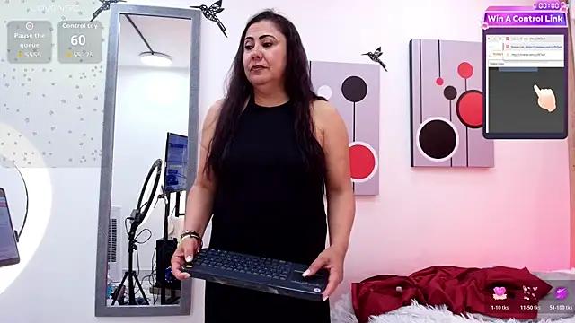 Chat +18 de EmmaJhomson ao vivo