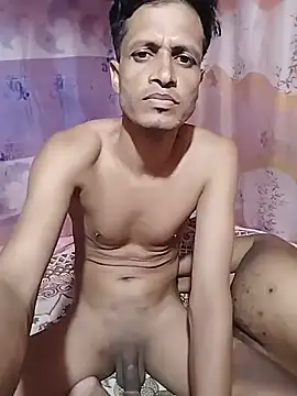Show de Priankaboudi na webcam