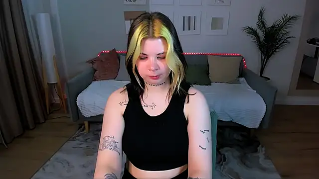 AliceSpencery Adlı Modelin Canlı XXX Sohbeti