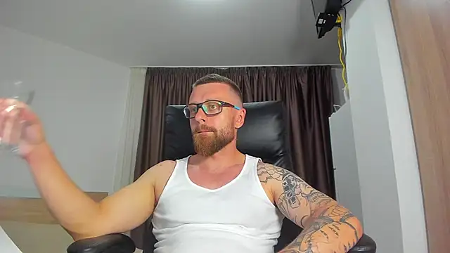 Živý XXX chat Findom_guy