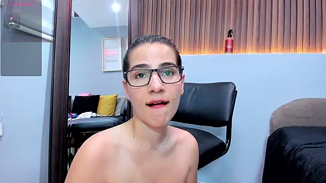 XXX chat uživo modela Miranda_doll_