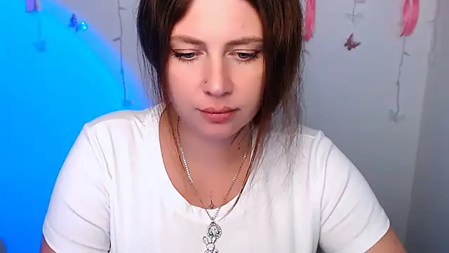 Lizzy_Love Adlı Modelin Canlı XXX Sohbeti