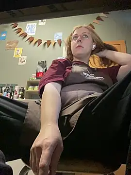 cinnabon_'s Live XXX Chat