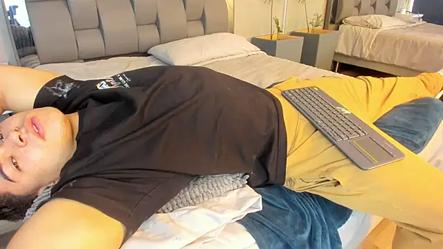 Charlie___Musk Live XXX-Chat