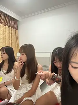 yytsyy1's Live XXX Chat