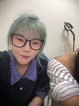 Rocket-Girl Chat XXX in diretta