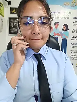 MAYE__13's Live XXX Chat