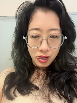 XXX chat uživo modela weiwei103