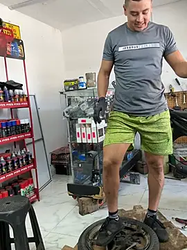 Paul22cm- élő XXX-chatje
