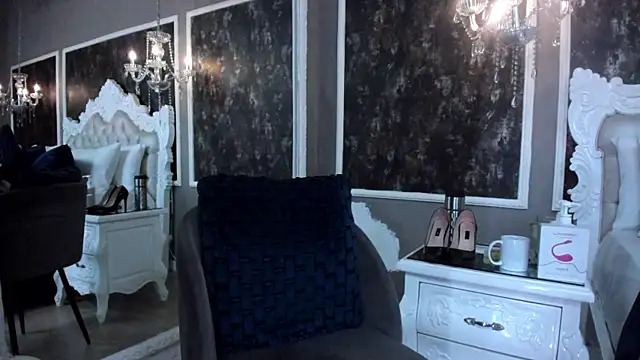 JuliethMilf 现场XXX聊天