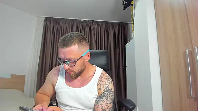 دردشة Findom_guy الجنسية المباشرة