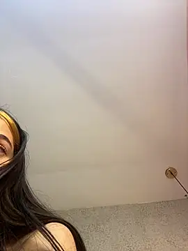 aly_16n Live XXX chat