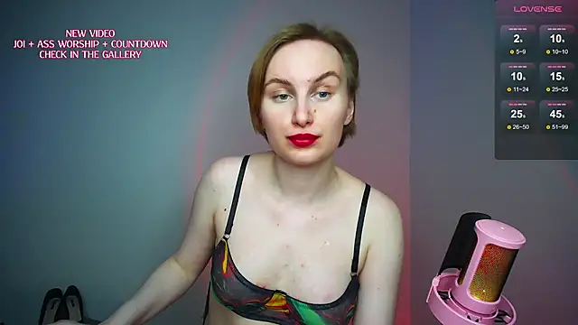 KinkyMissCherry Chat XXX live