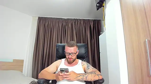Živý XXX chat Findom_guy