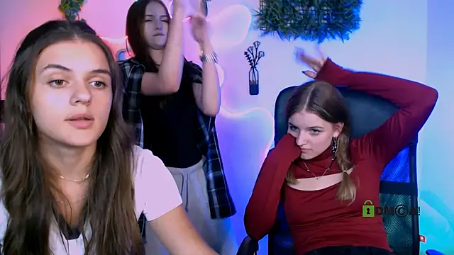 lisa_dark_ Chat XXX in diretta