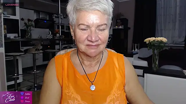 roxana_brooks: απευθείας συνομιλία ΧΧΧ