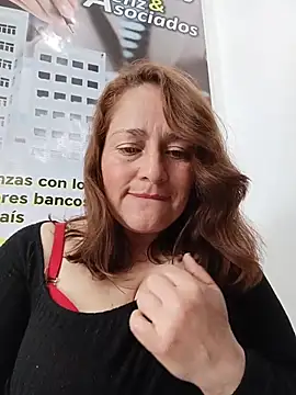 LUISA--30 élő XXX-chatje