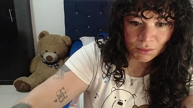 Онлайн чат XXX ANGELIQUE_KLANE