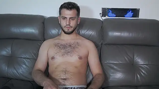 XXX chat uživo modela CrazyDom1