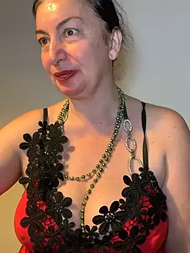 Lizzaa80 webcam show