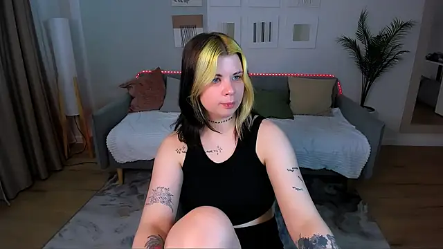 AliceSpencery Chat XXX in diretta