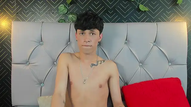 Axel__Evans লাইভ XXX চ্যাট