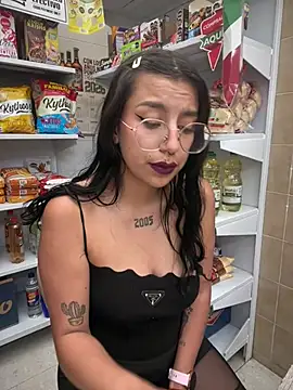 Tinniforwor Chat XXX in diretta
