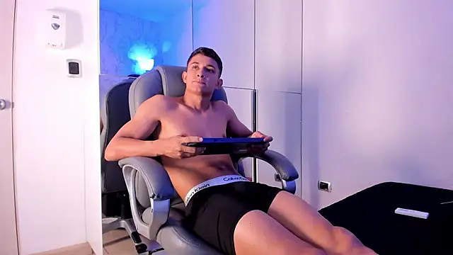 Chatroom XXX en direct de Simon_Axe