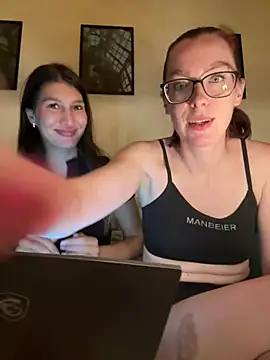 RussianGirls_のライブXXXチャット